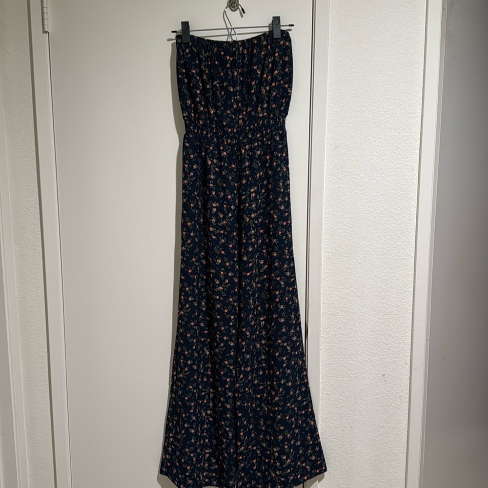 Forever 21 Jump suit off shoulder size small Blue floral design